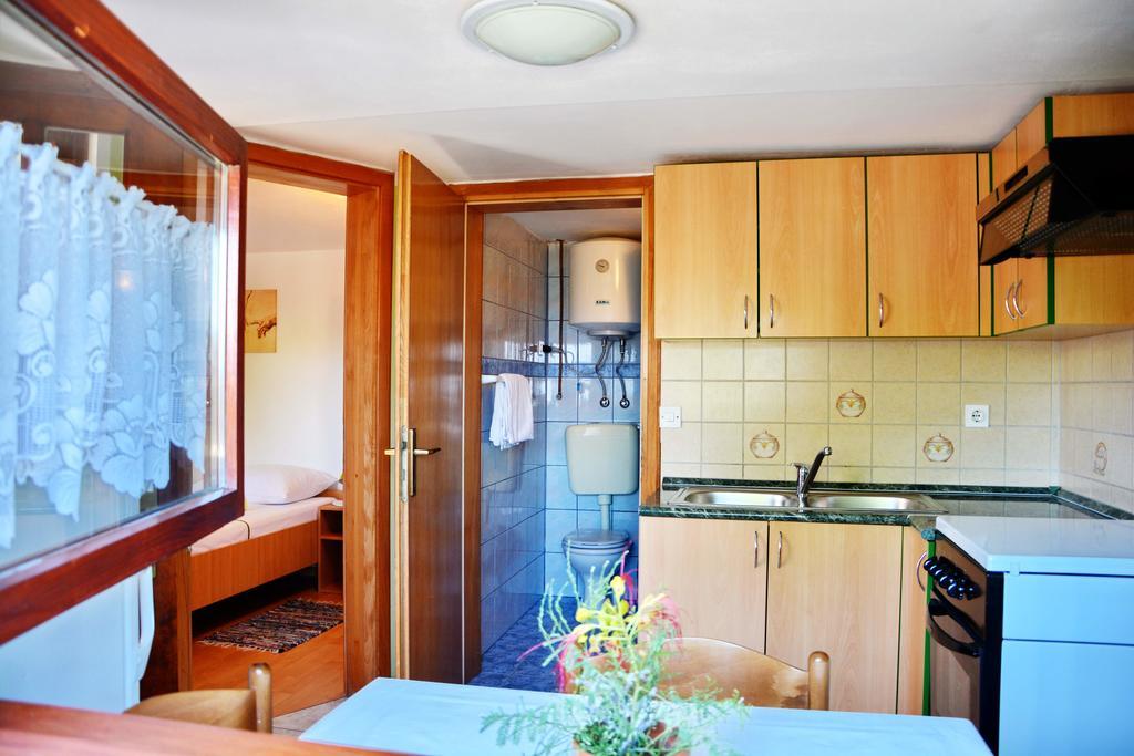 Apartments Joza Vir Eksteriør bilde